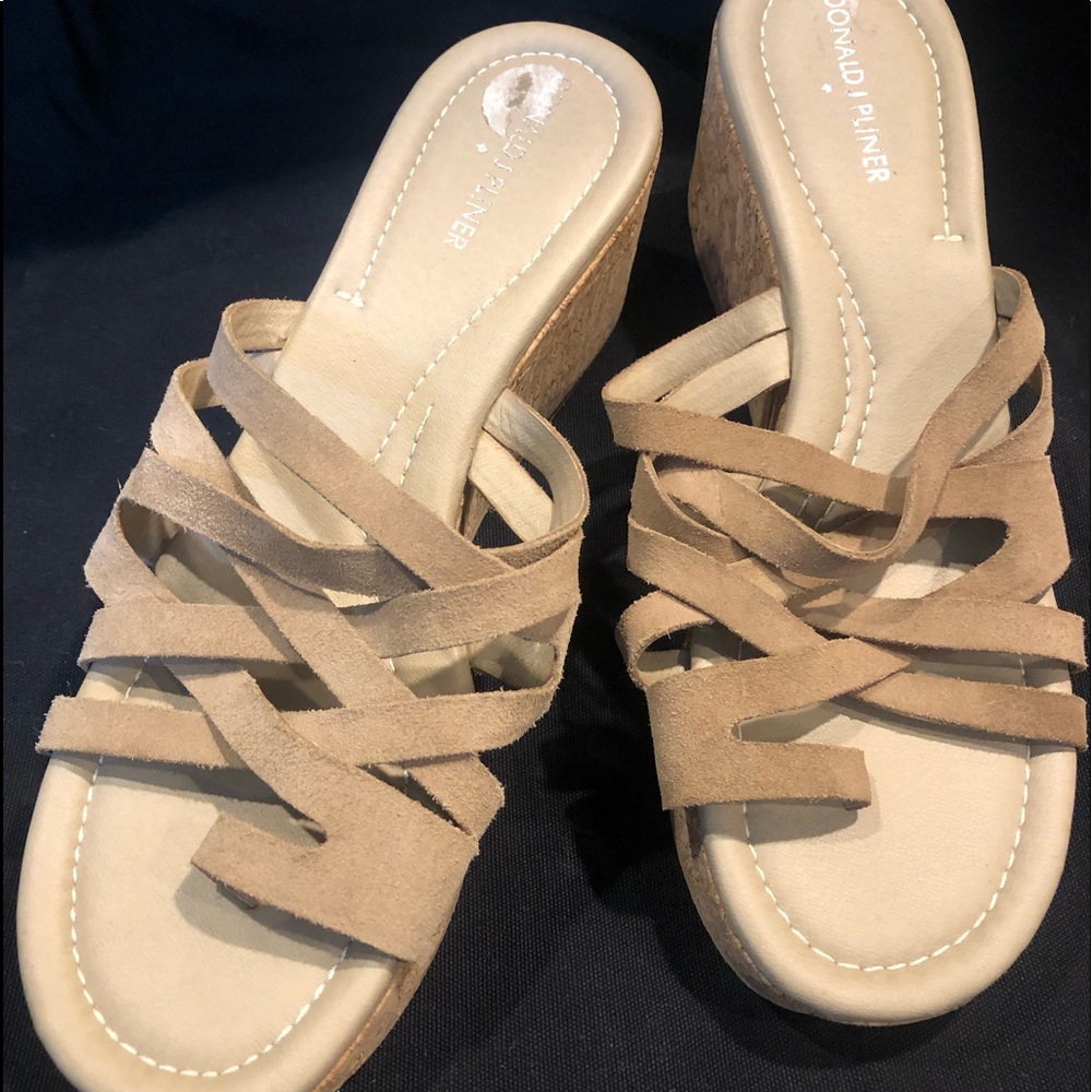 Donald Pliner Sheena cork wedge sandals Sz.9